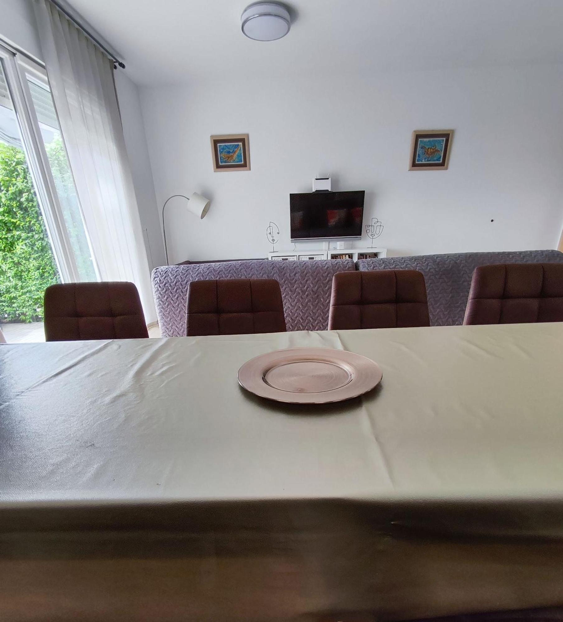 House Natali 70M From The Beach - Free Ev Top Up Rtina Eksteriør bilde