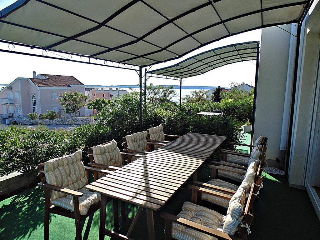 House Natali 70M From The Beach - Free Ev Top Up Rtina Eksteriør bilde